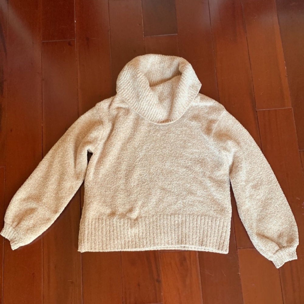 Jessica Simpson Pink Beige Turtleneck sweater